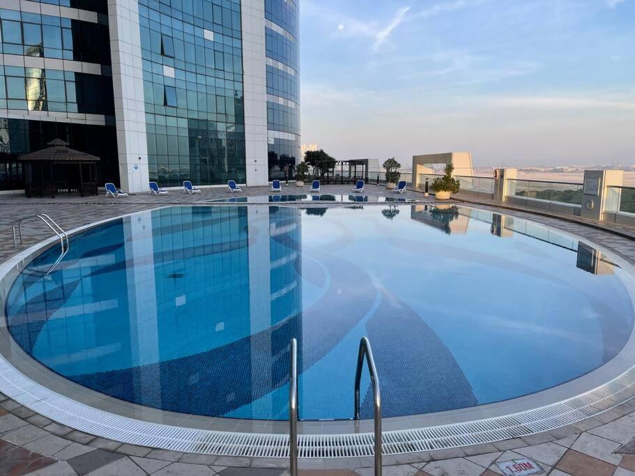 Cozy Upgraded Residential Flat With Sea, Mangrove, Pool View - 1203 Not Hotel Abu Dhabi Eksteriør bilde